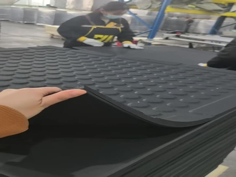 Diagram showing how to calculate waste for flooring installation